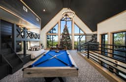 S'mores Lake View Escape