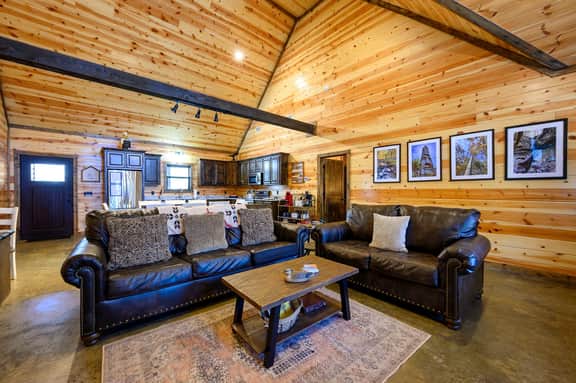 Blue Eagle Cabin Broken Bow